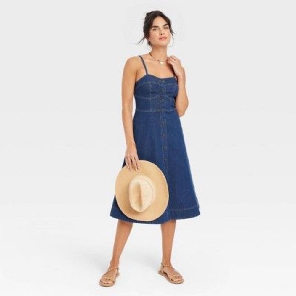 Beautiful denim dress!